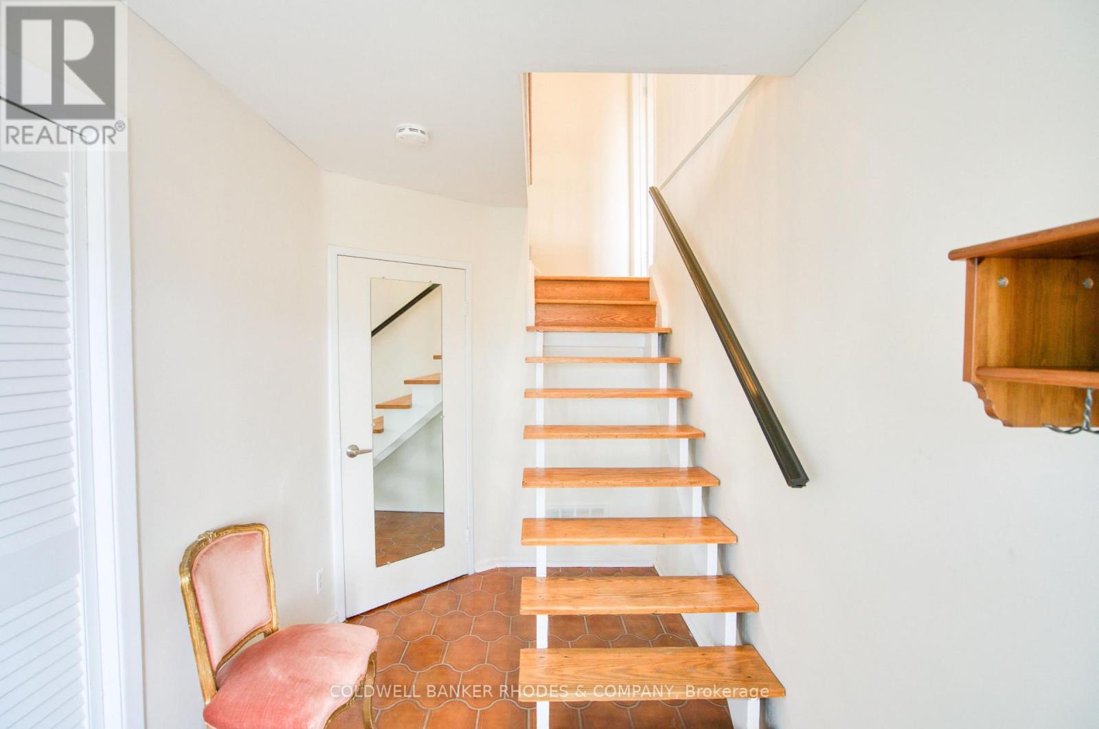 1430 Edgecliffe Avenue, Ottawa, Ontario  K1Z 8G1 - Photo 4 - X13467962