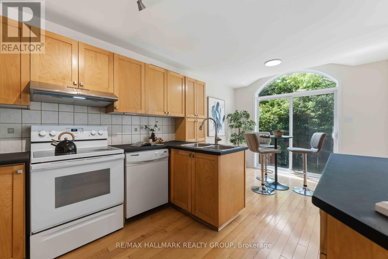466 Citadel Crescent, Ottawa, Ontario  K2G 7E7 - Photo 10 - X13467982