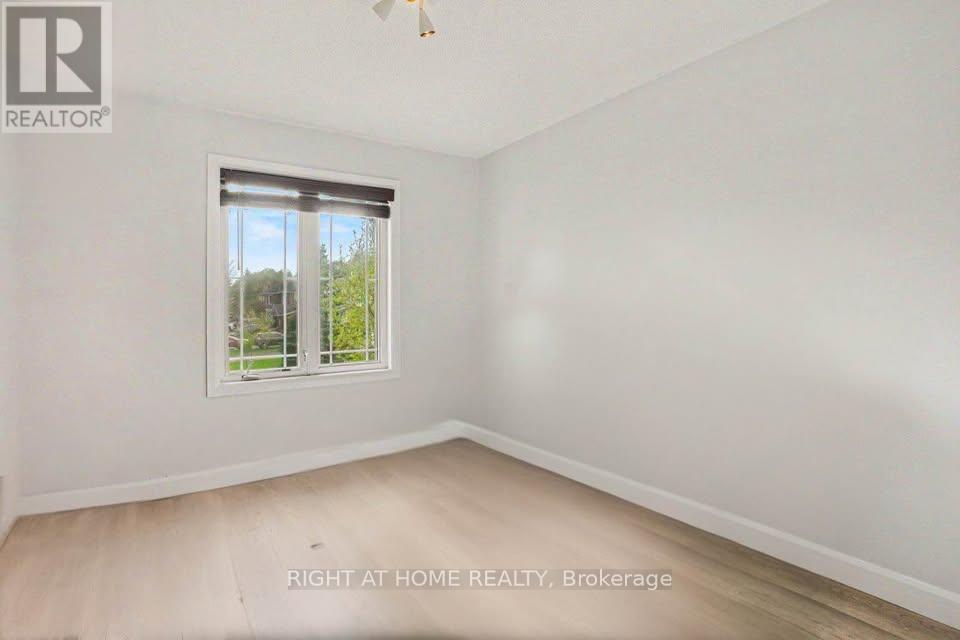 2064 Dunollie Crescent, Ottawa, Ontario  K2W 1H6 - Photo 8 - X13468012