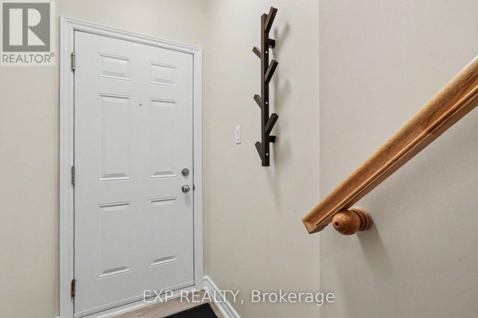 J - 135 Harthill Way, Ottawa, Ontario  K2J 5V1 - Photo 5 - X13461534