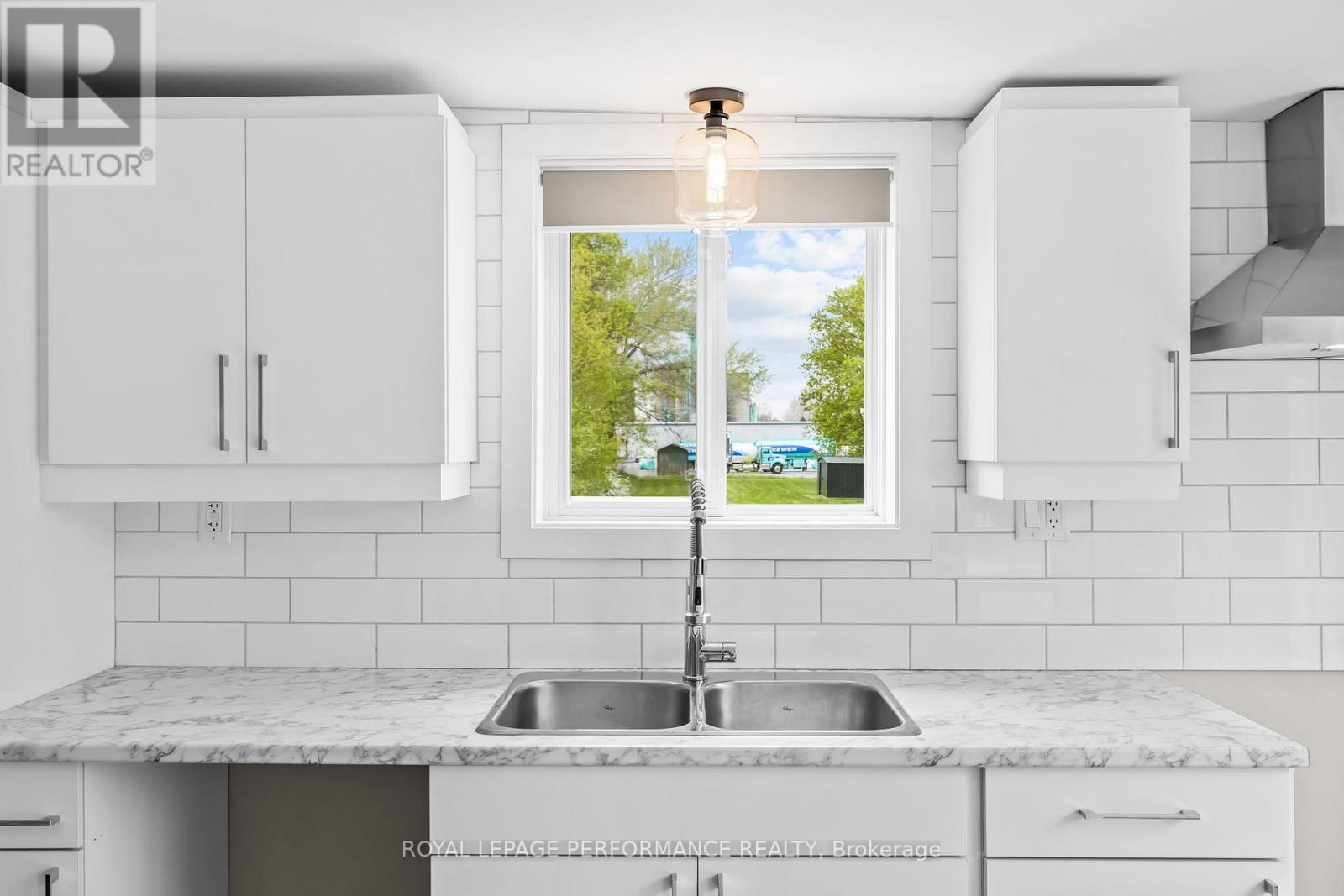 6 Spring Street, North Glengarry, Ontario  K0C 1T0 - Photo 11 - X13468140