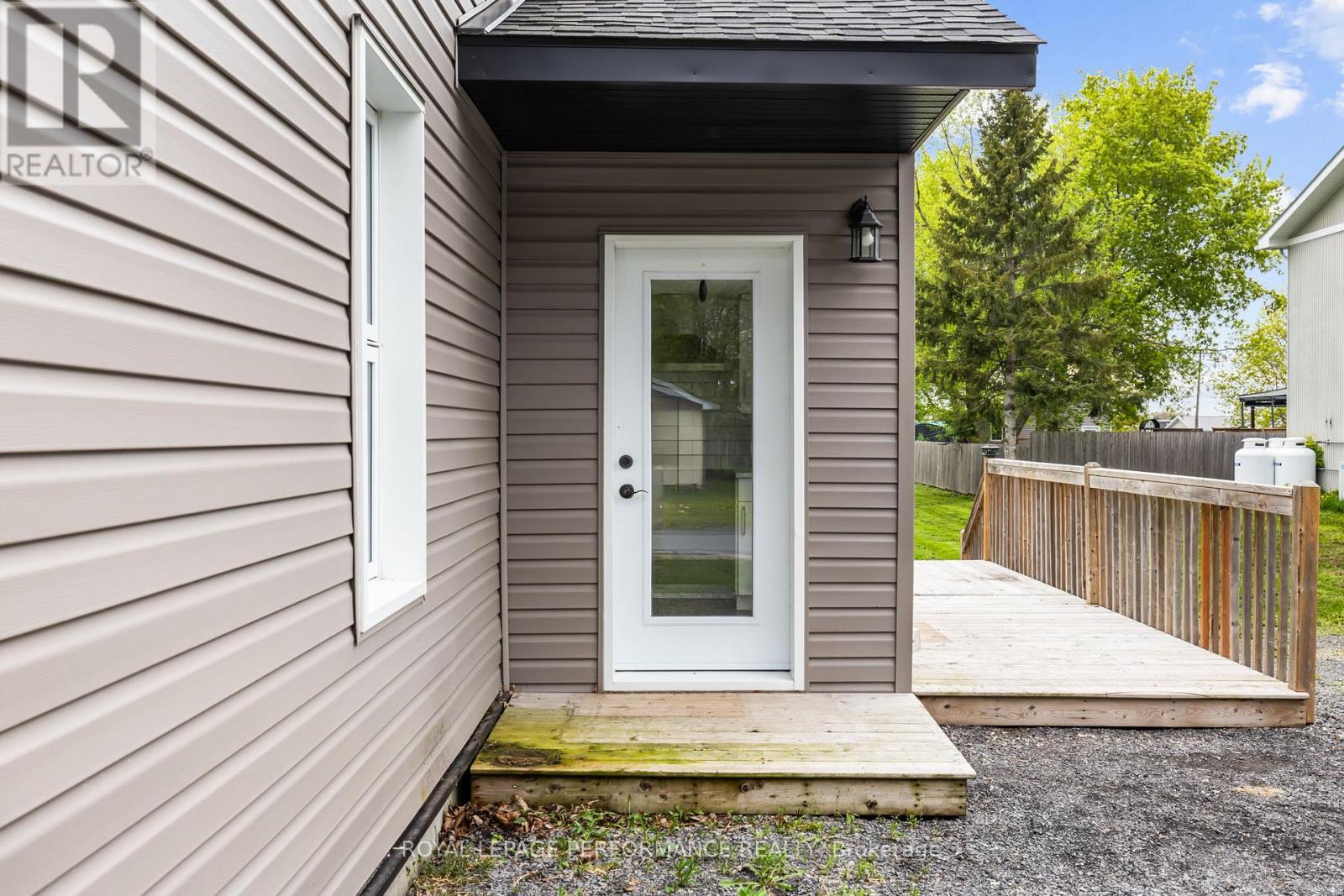6 Spring Street, North Glengarry, Ontario  K0C 1T0 - Photo 3 - X13468140