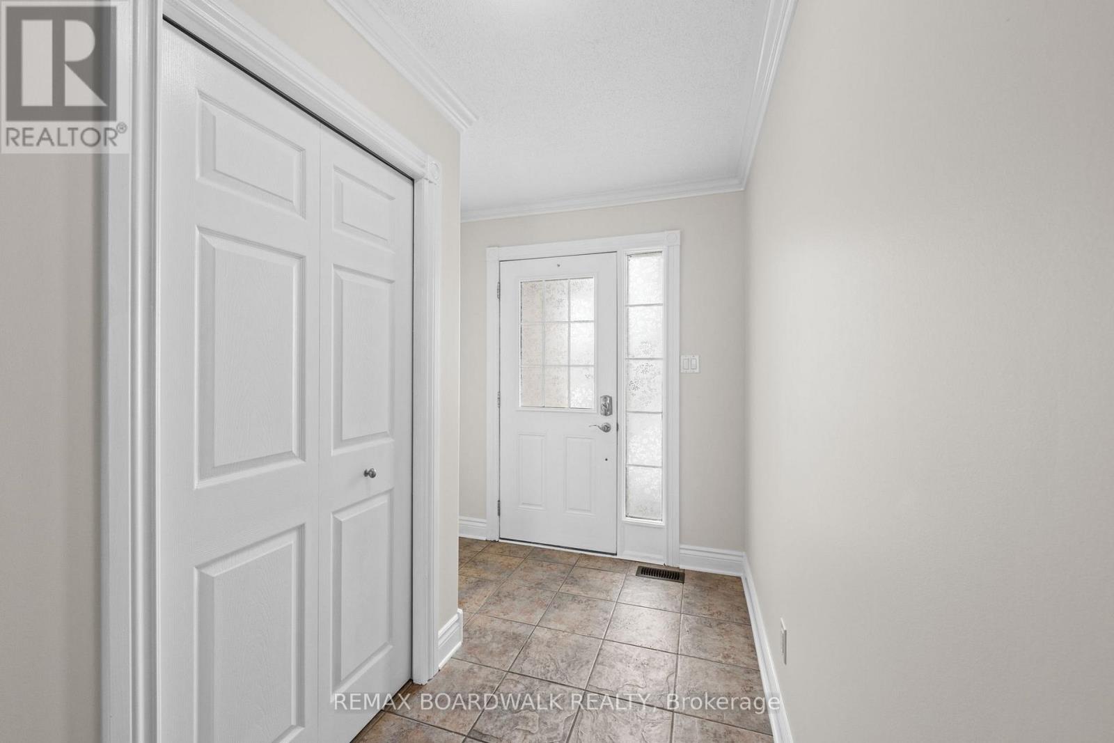 110 Templeton Court, North Grenville, Ontario  K0G 1J0 - Photo 2 - X13468258