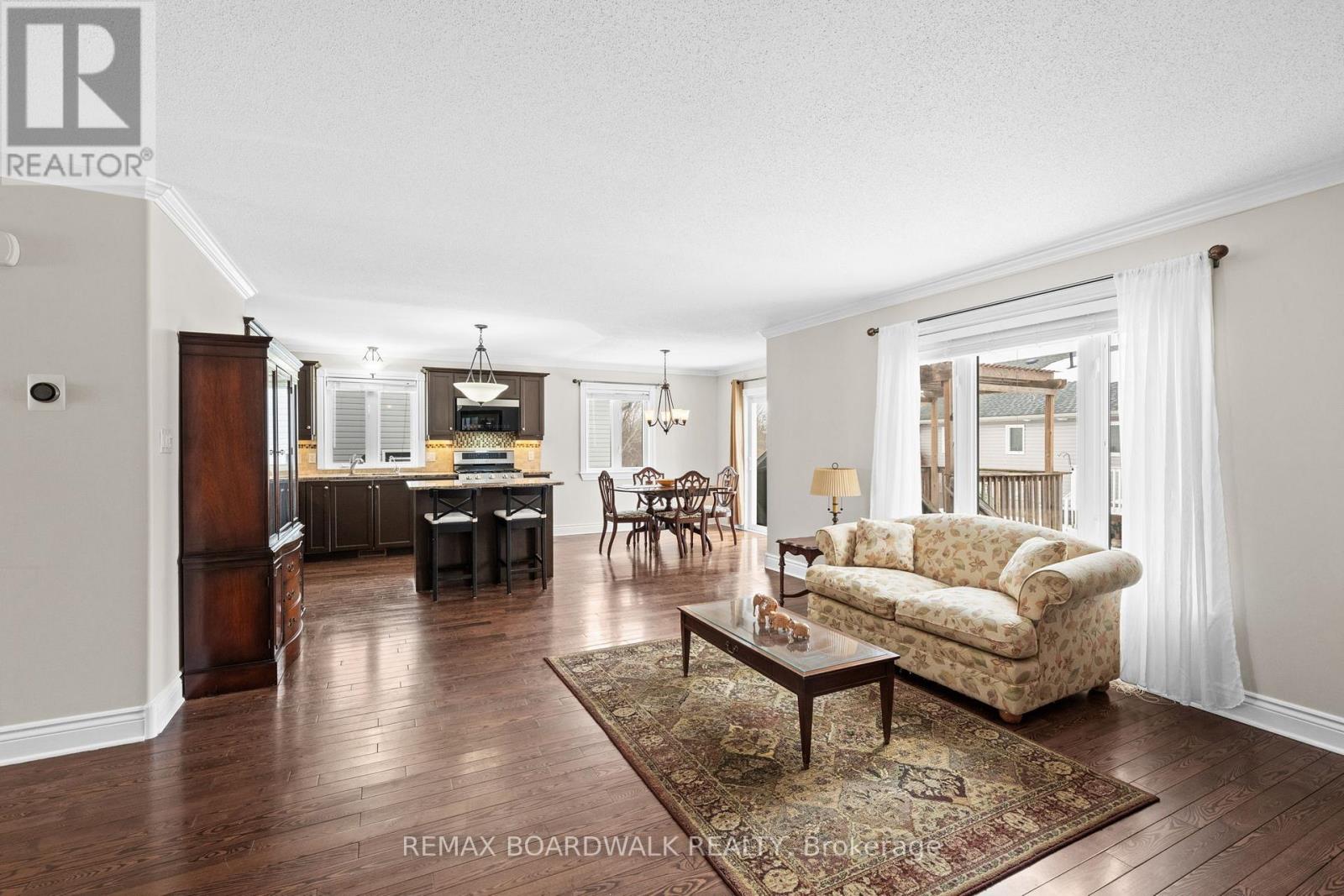 110 Templeton Court, North Grenville, Ontario  K0G 1J0 - Photo 3 - X13468258