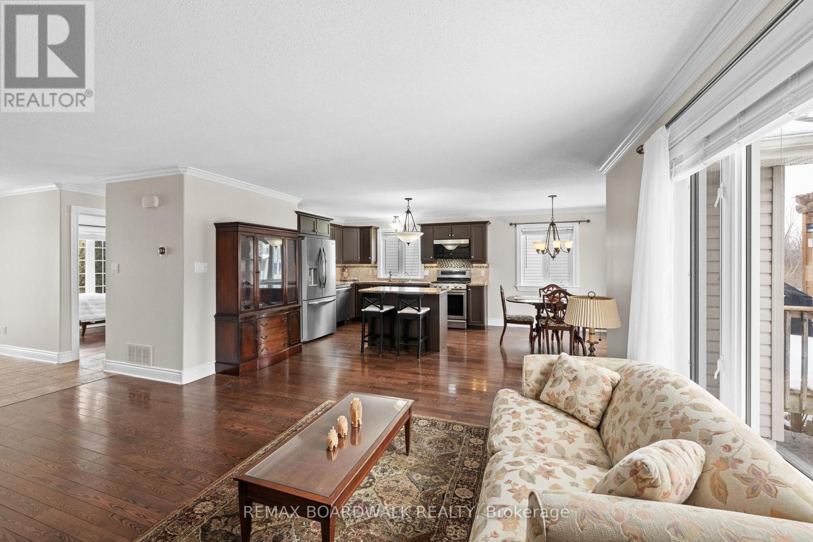 110 Templeton Court, North Grenville, Ontario  K0G 1J0 - Photo 4 - X13468258