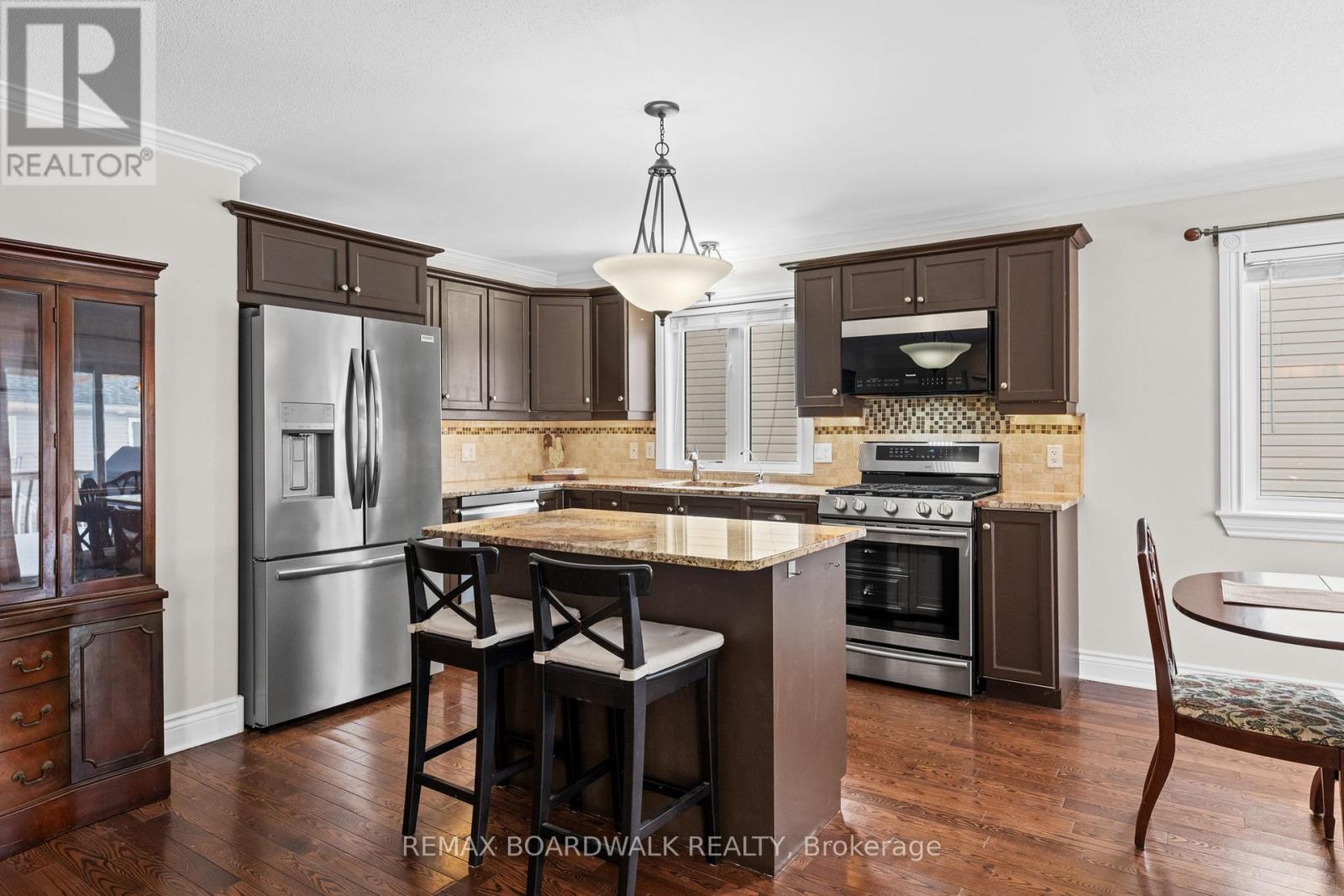 110 Templeton Court, North Grenville, Ontario  K0G 1J0 - Photo 9 - X13468258