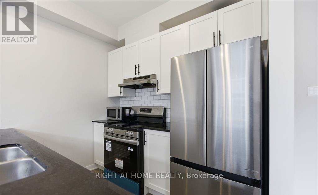 712 Haflinger Row, Ottawa, Ontario  K0A 2Z0 - Photo 2 - X13468304