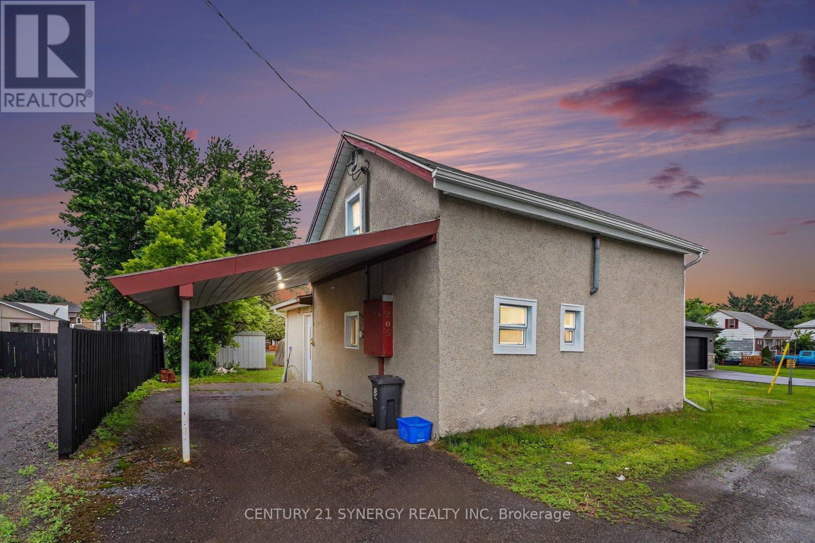 205 St Joseph Street, Alfred And Plantagenet, Ontario  K0B 1A0 - Photo 1 - X13468438