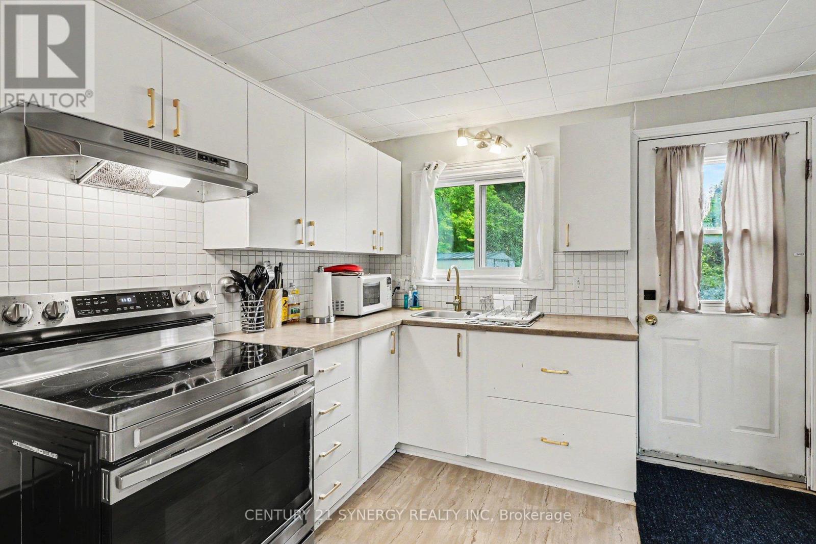 205 St Joseph Street, Alfred And Plantagenet, Ontario  K0B 1A0 - Photo 7 - X13468438