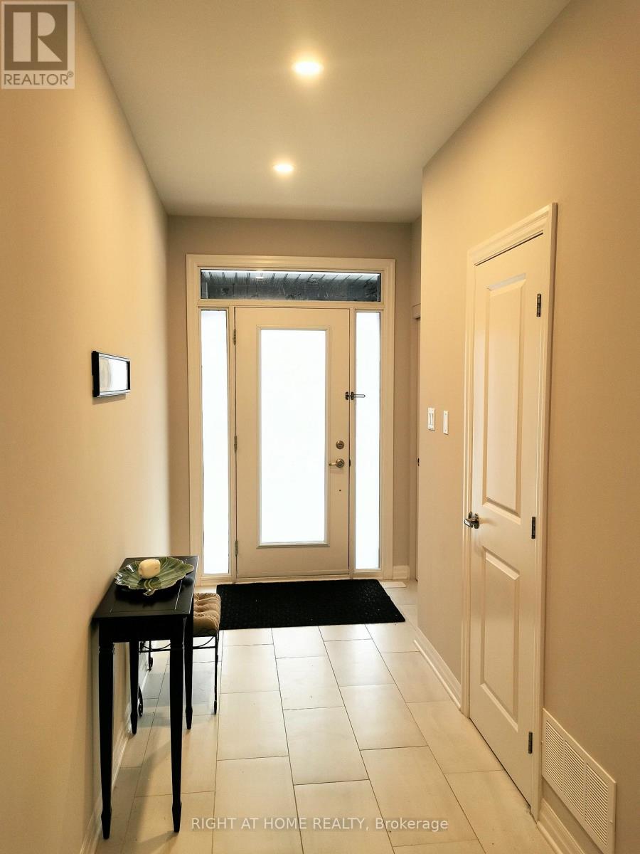 321 Lysander Place, Ottawa, Ontario  K1K 3X8 - Photo 2 - X13468614