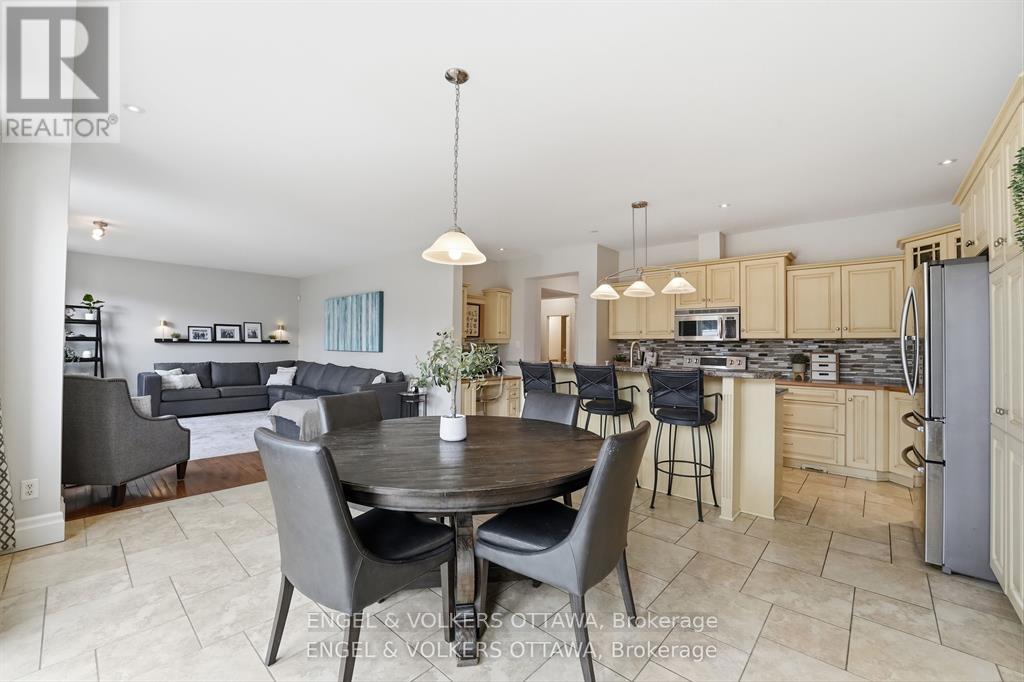 31 Leatherwood Crescent, Ottawa, Ontario  K2J 4X9 - Photo 5 - X13468764