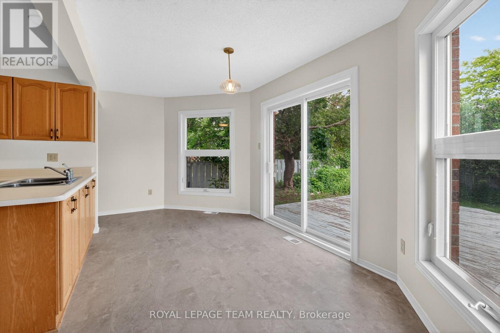 6 Shetland Way, Ottawa, Ontario  K2M 1P5 - Photo 10 - X13468940