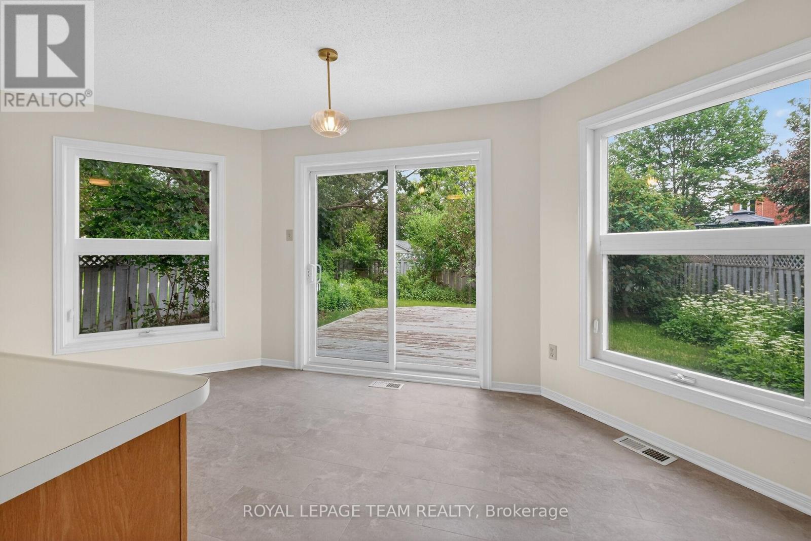 6 Shetland Way, Ottawa, Ontario  K2M 1P5 - Photo 11 - X13468940