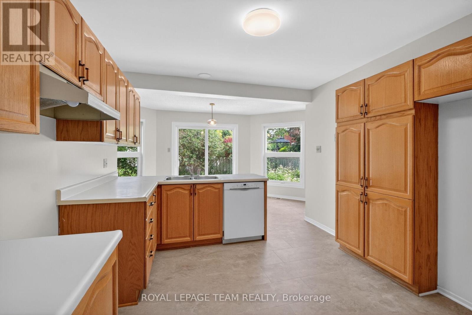 6 Shetland Way, Ottawa, Ontario  K2M 1P5 - Photo 19 - X13468940