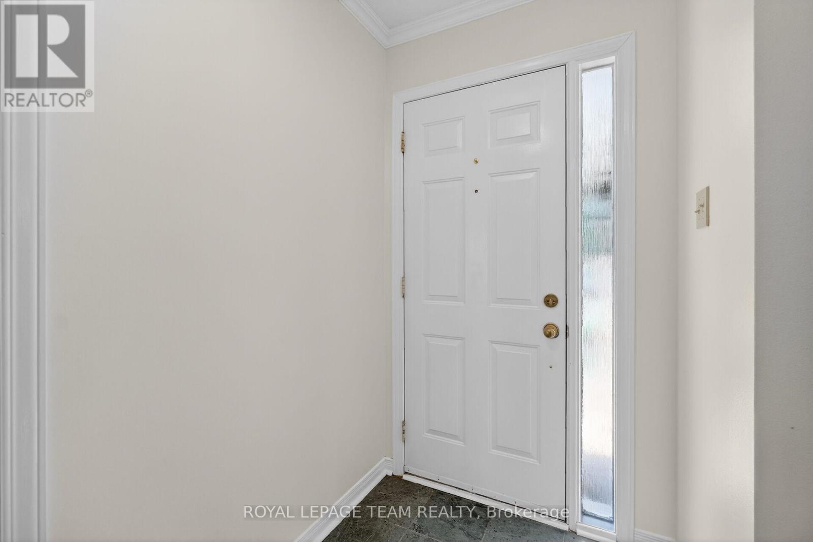 6 Shetland Way, Ottawa, Ontario  K2M 1P5 - Photo 3 - X13468940
