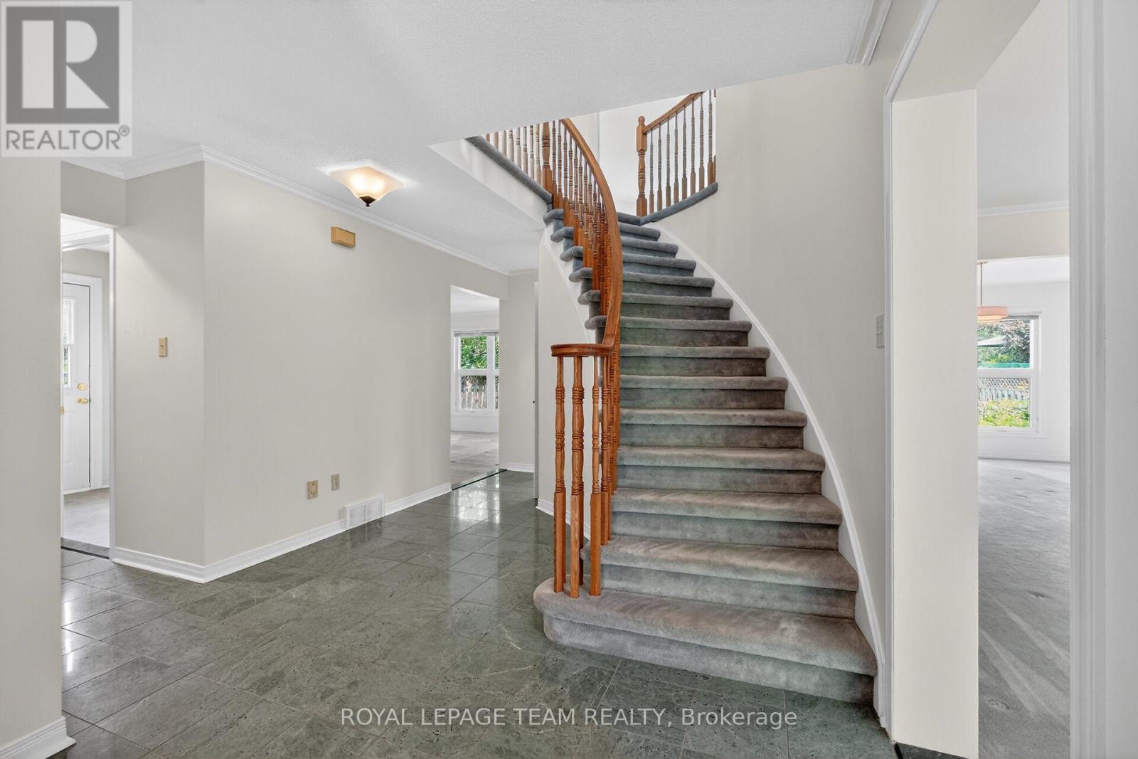 6 Shetland Way, Ottawa, Ontario  K2M 1P5 - Photo 4 - X13468940