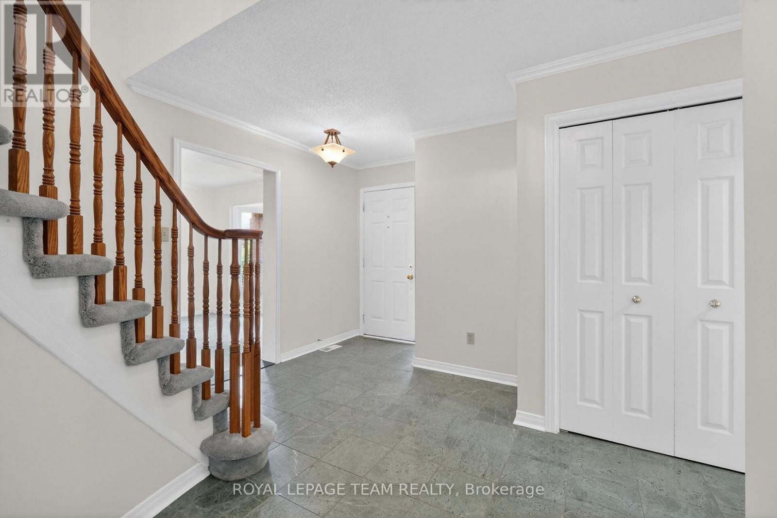 6 Shetland Way, Ottawa, Ontario  K2M 1P5 - Photo 5 - X13468940