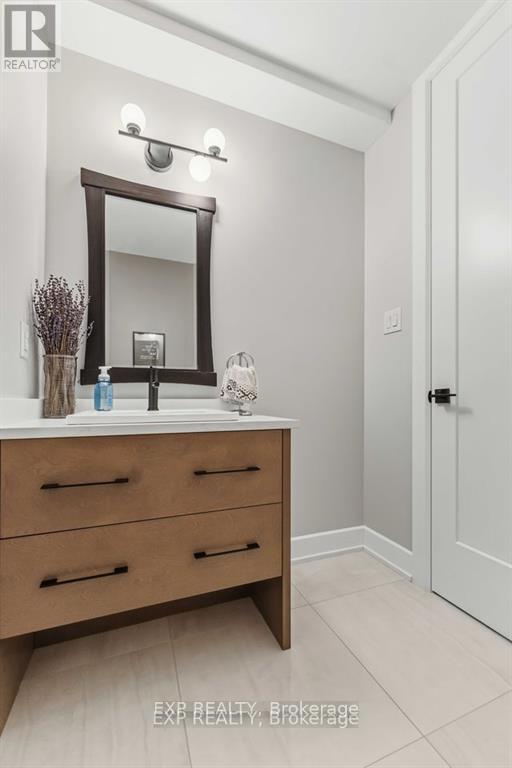 937 Falaise Road, Ottawa, Ontario  K2C 0M1 - Photo 14 - X13468986