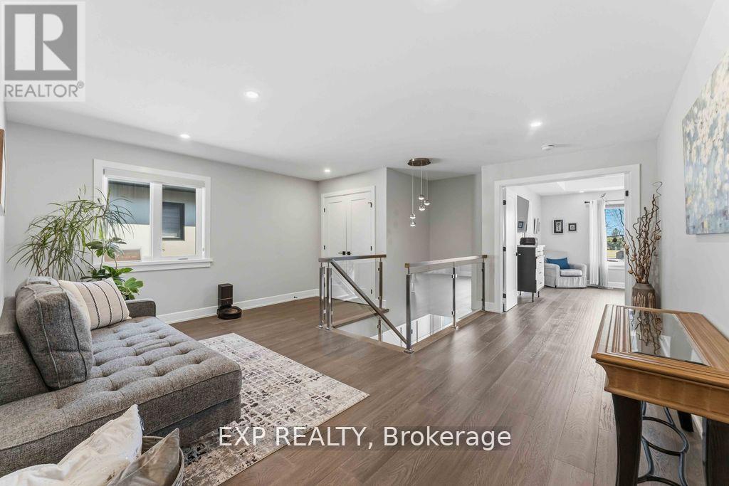 937 Falaise Road, Ottawa, Ontario  K2C 0M1 - Photo 16 - X13468986