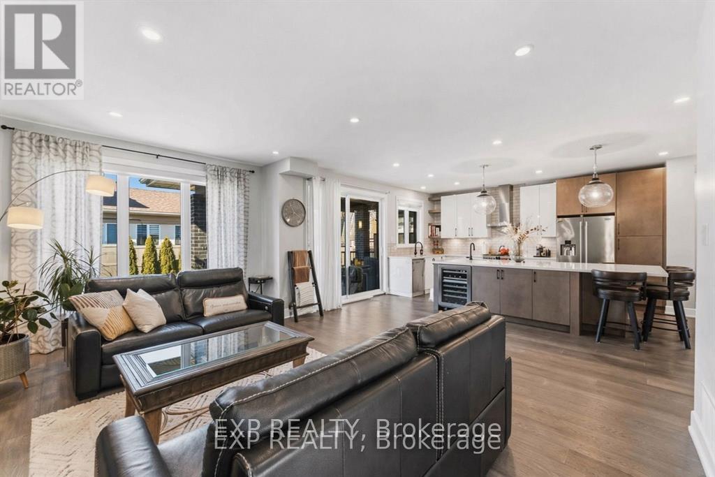 937 Falaise Road, Ottawa, Ontario  K2C 0M1 - Photo 8 - X13468986