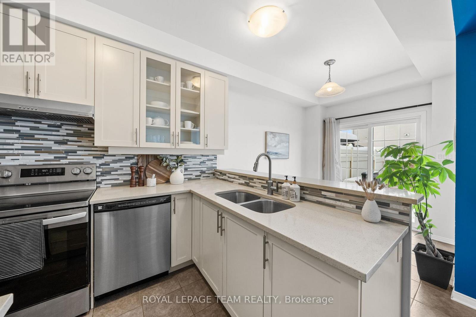 102 Lochnaw Private, Ottawa, Ontario  K2J 5X6 - Photo 16 - X13469064