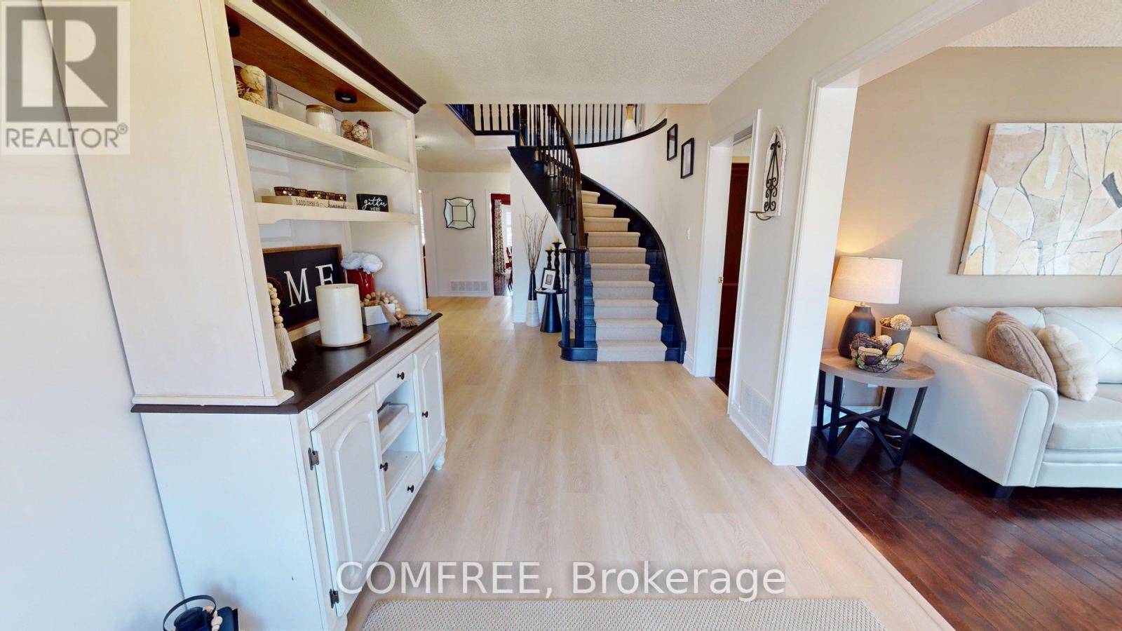 39 Falcon Court, Cambridge, Ontario  N1T 1P2 - Photo 2 - X13469084
