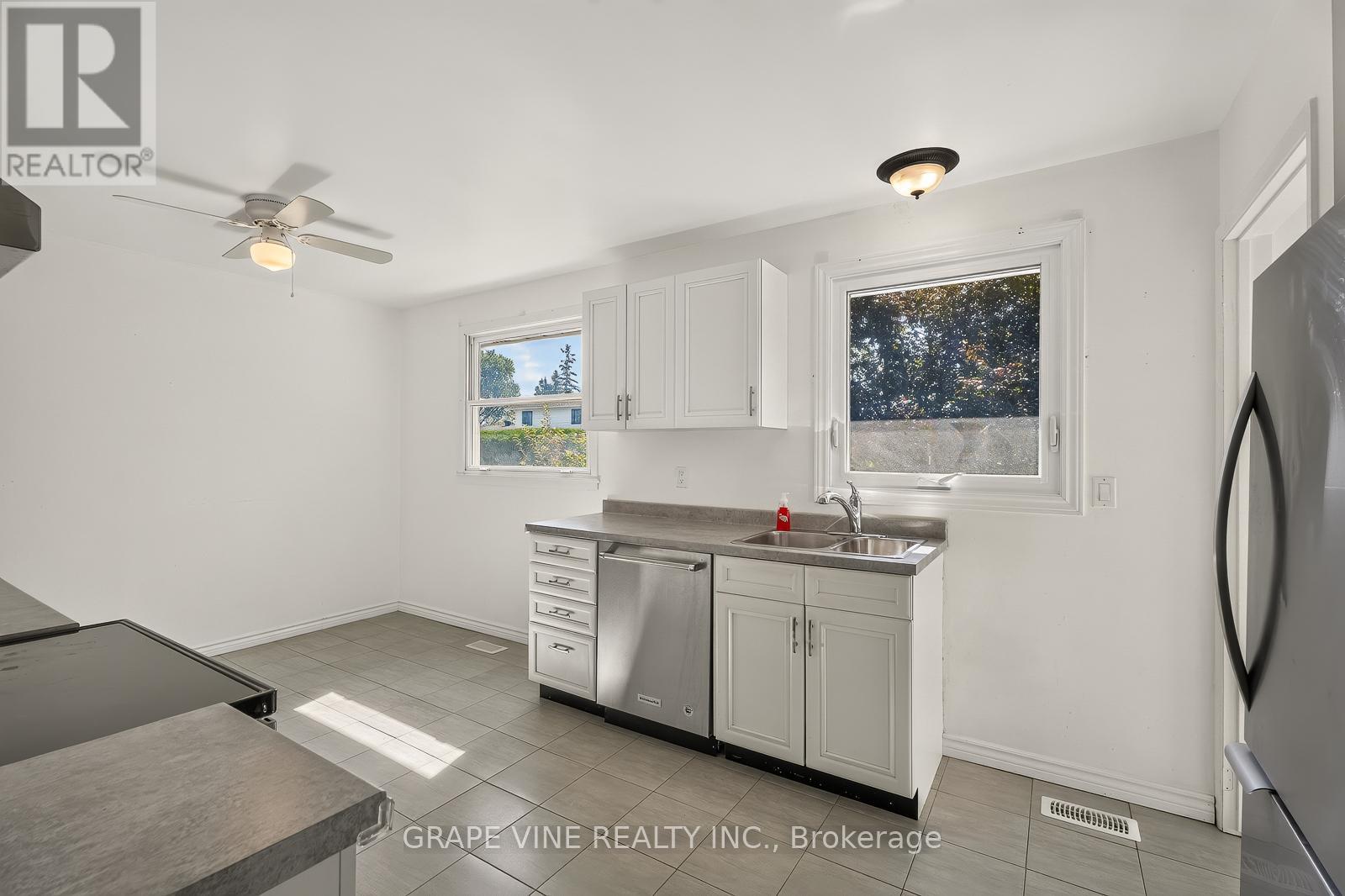 104 Oriole Avenue, Ottawa, Ontario  K2L 1E7 - Photo 10 - X13469104