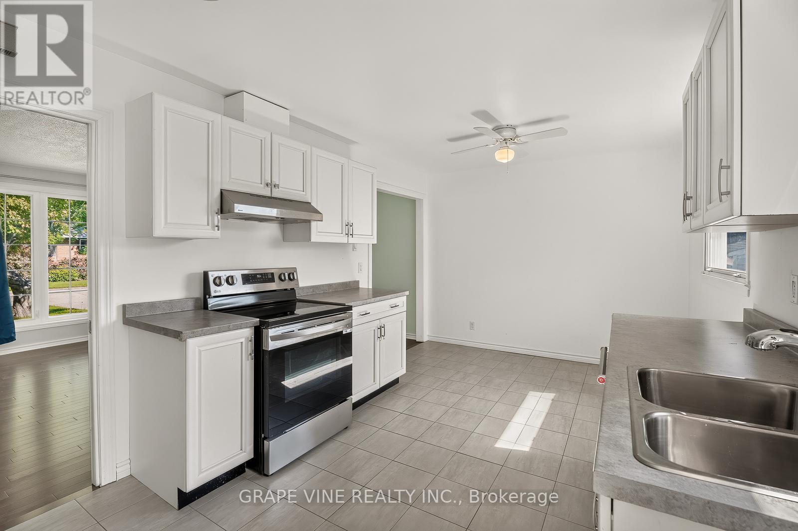 104 Oriole Avenue, Ottawa, Ontario  K2L 1E7 - Photo 11 - X13469104