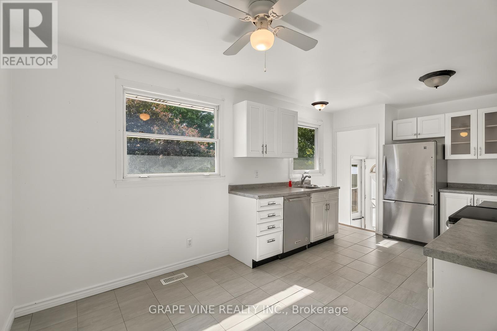104 Oriole Avenue, Ottawa, Ontario  K2L 1E7 - Photo 13 - X13469104