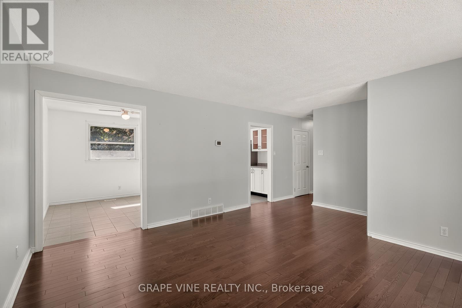 104 Oriole Avenue, Ottawa, Ontario  K2L 1E7 - Photo 8 - X13469104