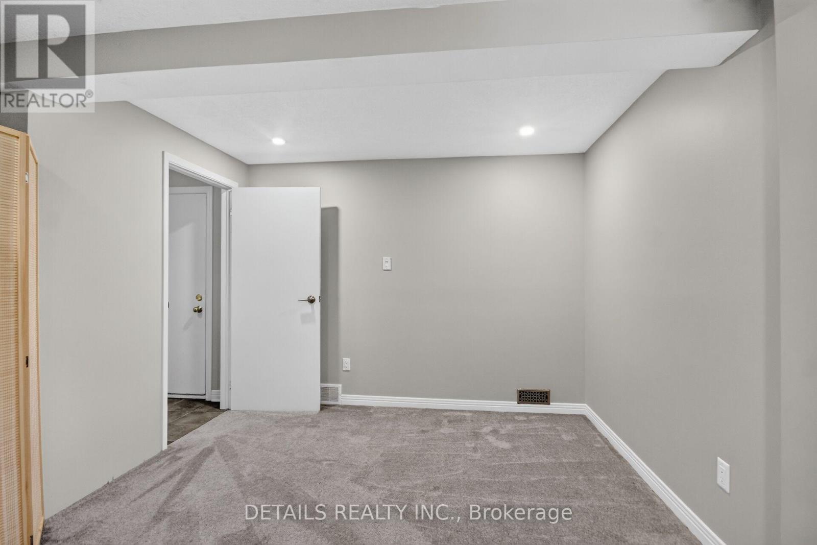 39 Sandhurst Court, Ottawa, Ontario  K1V 9W9 - Photo 46 - X13469110