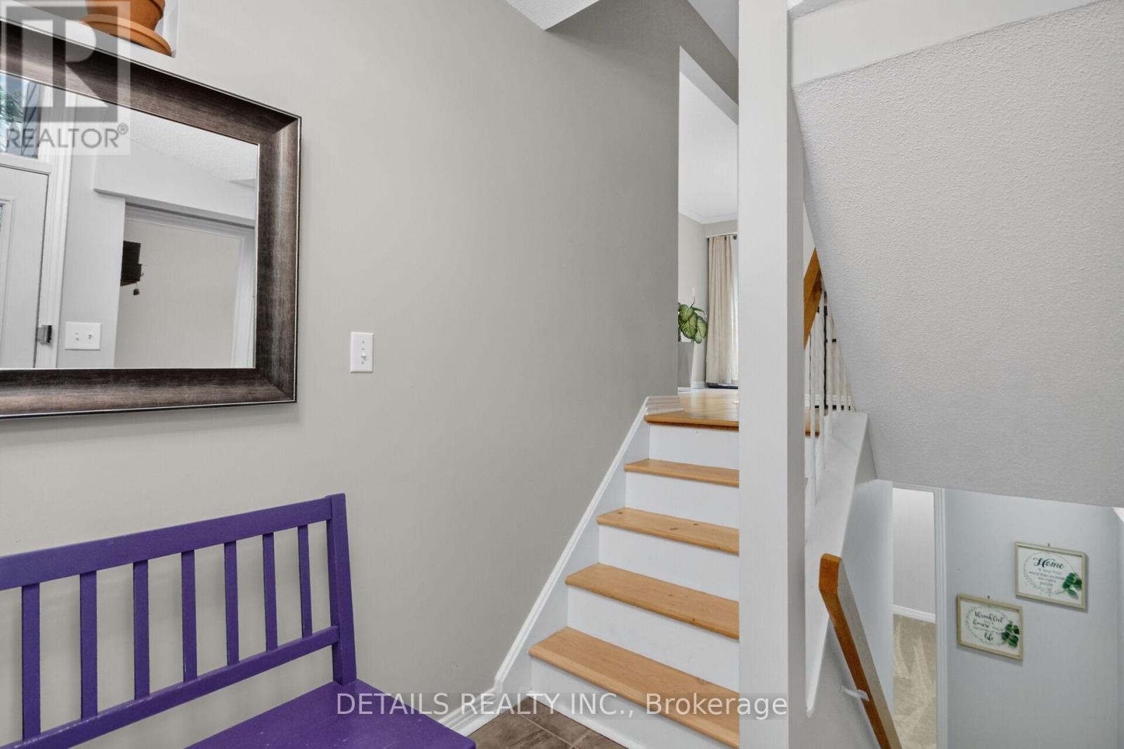 39 Sandhurst Court, Ottawa, Ontario  K1V 9W9 - Photo 5 - X13469110