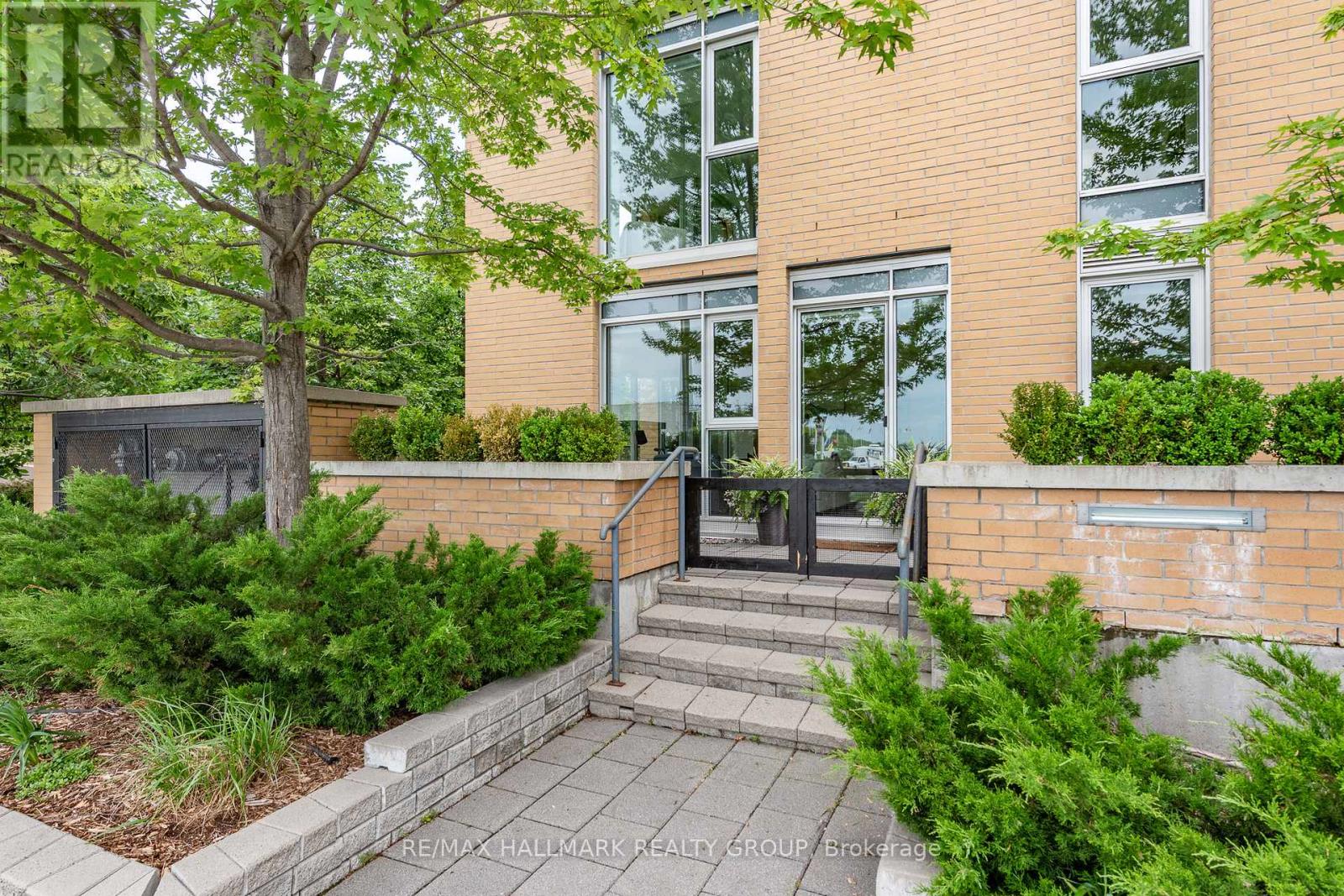 110 - 200 Lett Street, Ottawa, Ontario  K1R 0A7 - Photo 1 - X13469130