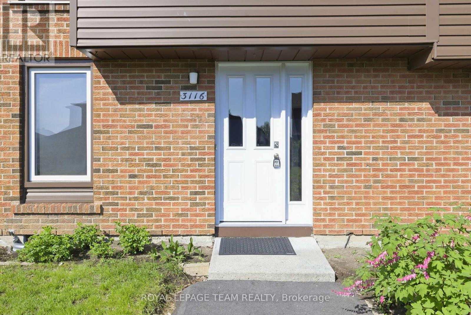 127 - 3116 Stockton Drive, Ottawa, Ontario  K1T 1S1 - Photo 2 - X13469258