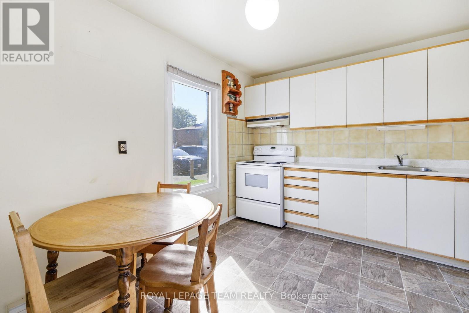 127 - 3116 Stockton Drive, Ottawa, Ontario  K1T 1S1 - Photo 4 - X13469258