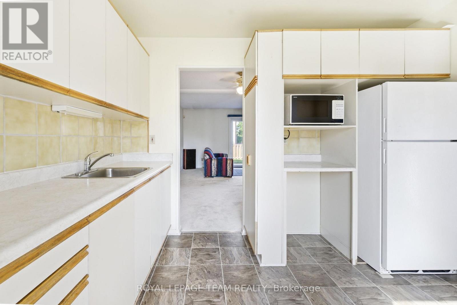 127 - 3116 Stockton Drive, Ottawa, Ontario  K1T 1S1 - Photo 6 - X13469258
