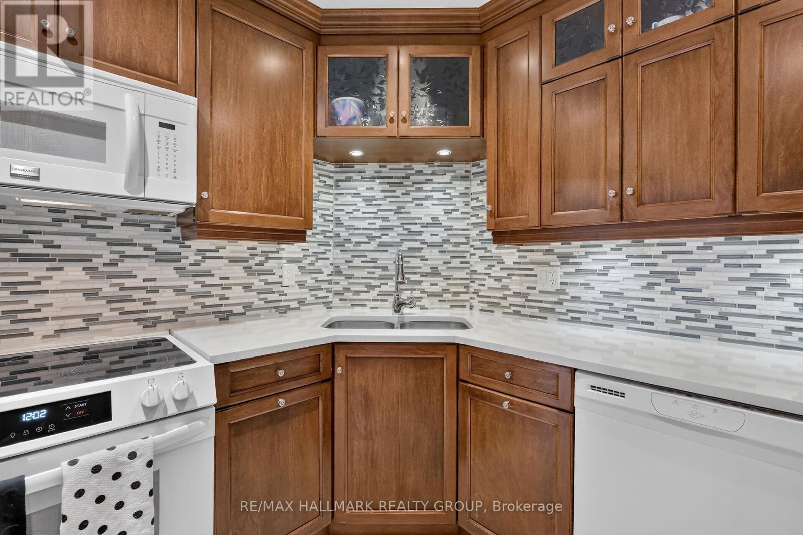 162 Dunbarton Court, Ottawa, Ontario  K1K 4L6 - Photo 16 - X13469356