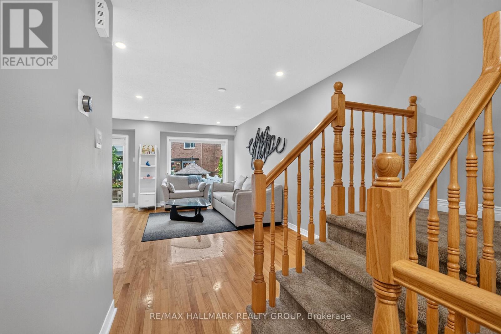 162 Dunbarton Court, Ottawa, Ontario  K1K 4L6 - Photo 6 - X13469356