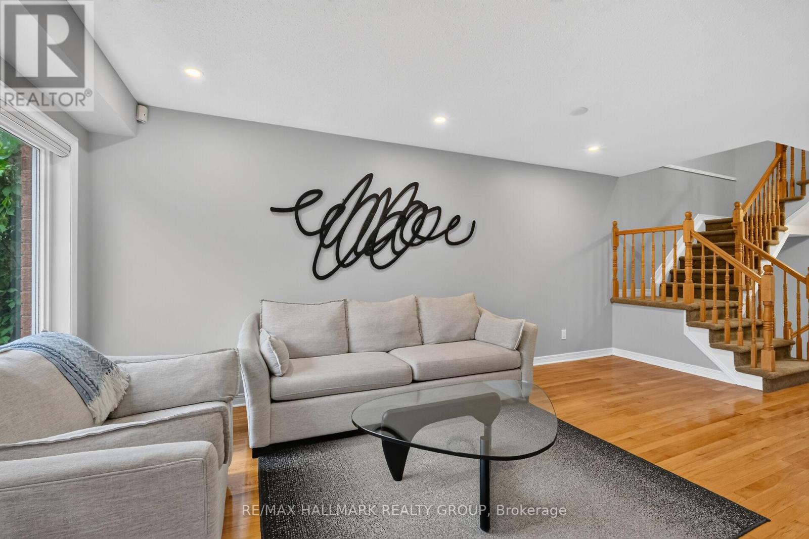 162 Dunbarton Court, Ottawa, Ontario  K1K 4L6 - Photo 9 - X13469356