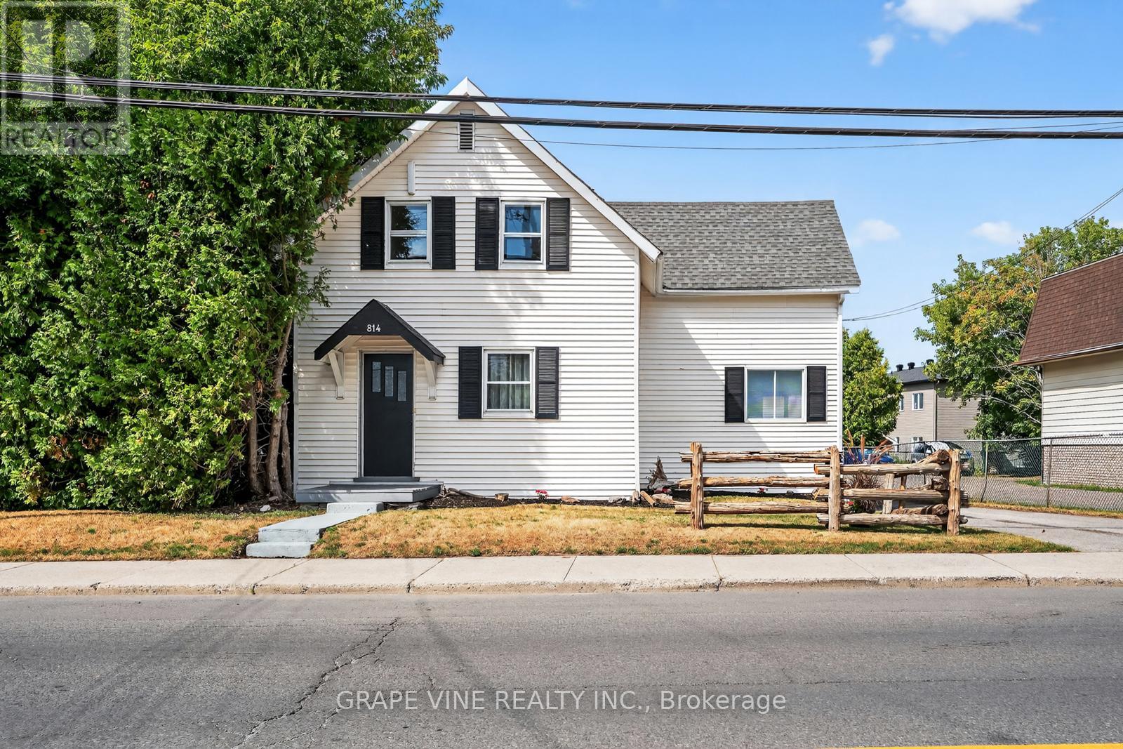 814 Laurier Street, Clarence-Rockland, Ontario  K4K 1E6 - Photo 1 - X13469474