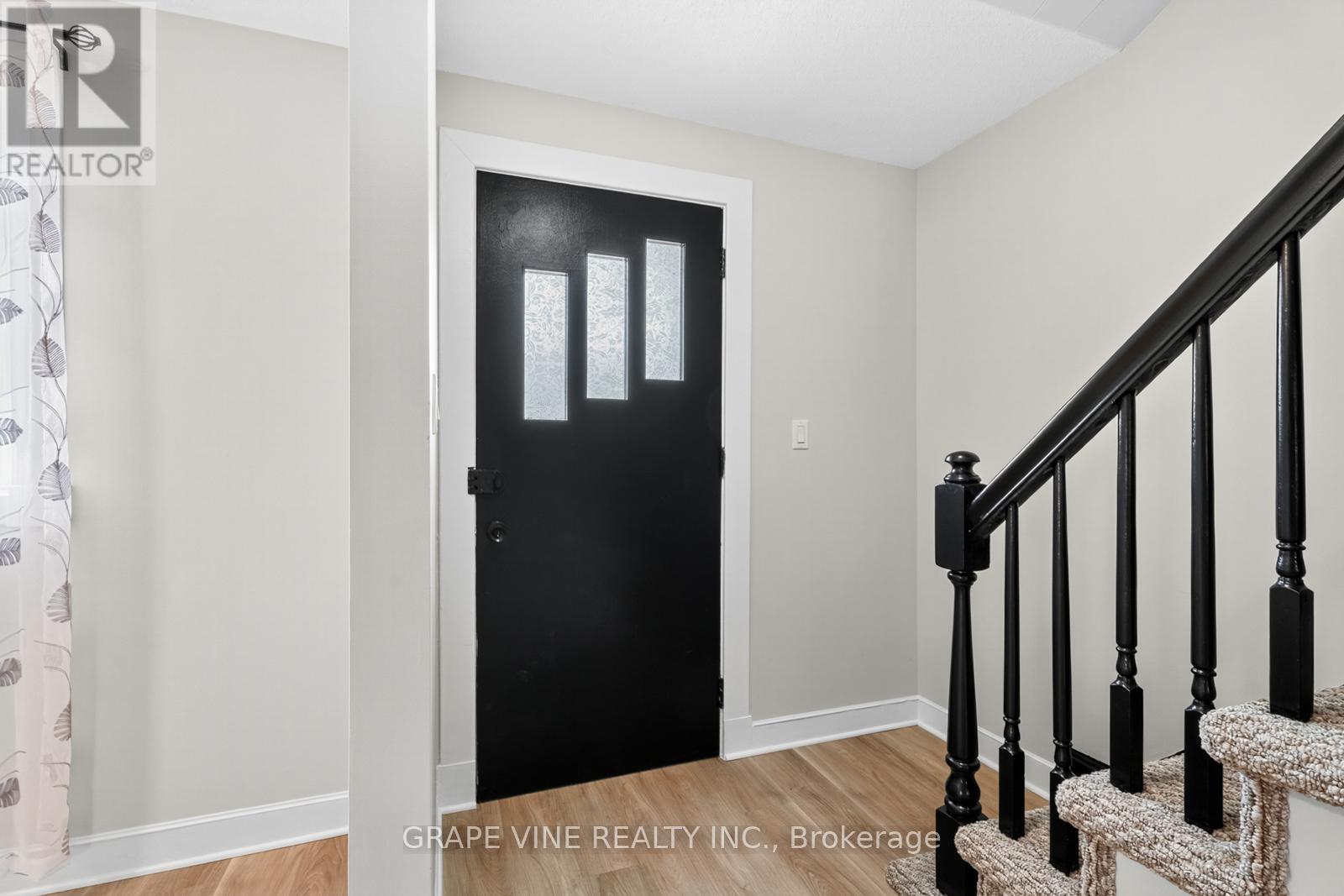 814 Laurier Street, Clarence-Rockland, Ontario  K4K 1E6 - Photo 3 - X13469474