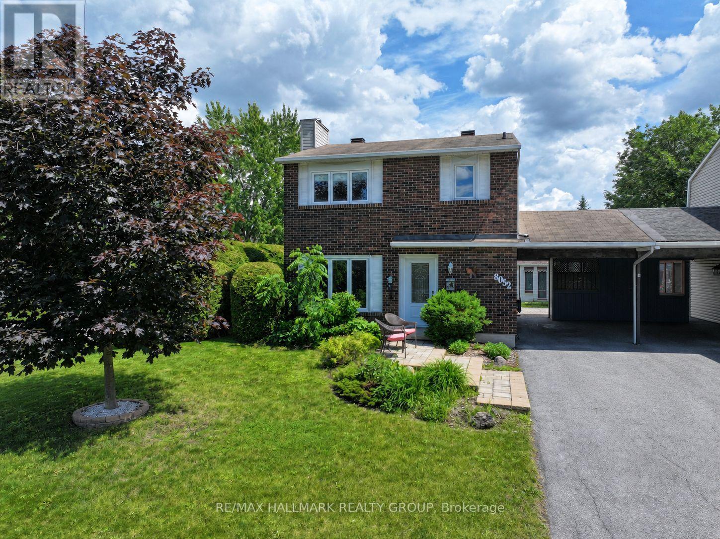 8052 Jeanne D'arc Boulevard, Ottawa, Ontario  K1E 1W6 - Photo 1 - X13469634