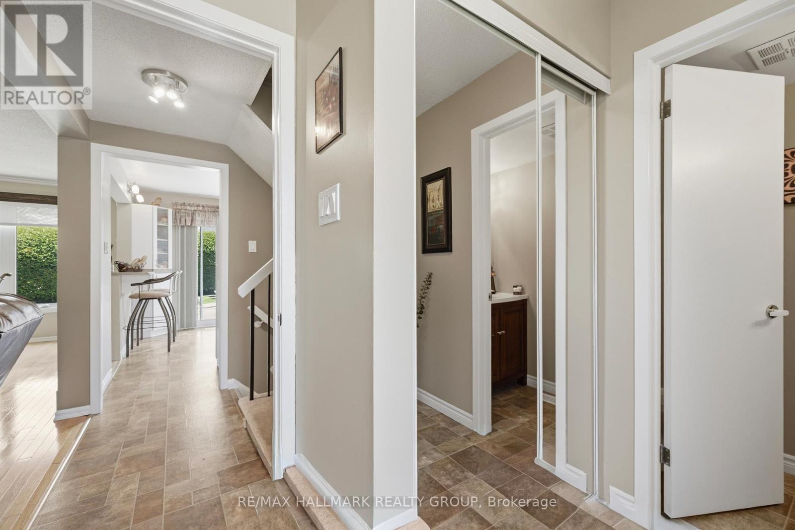 8052 Jeanne D'arc Boulevard, Ottawa, Ontario  K1E 1W6 - Photo 4 - X13469634