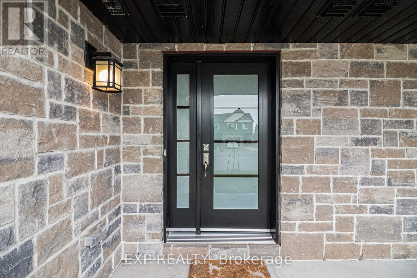 75 Gilberte Street, Clarence-Rockland, Ontario  K4K 0M4 - Photo 2 - X13469752