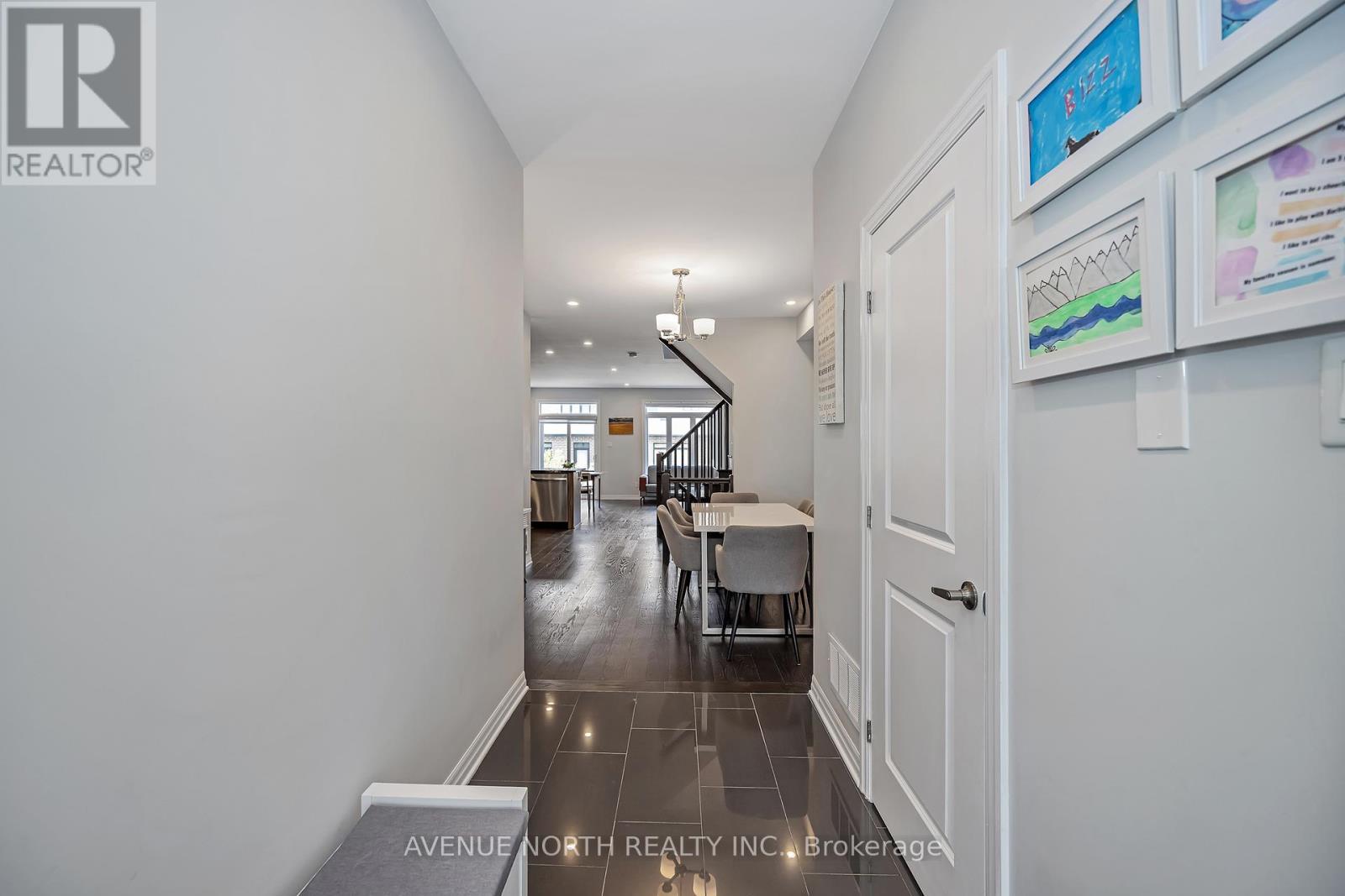 323 Lysander Place, Ottawa, Ontario  K1K 3X8 - Photo 6 - X13469938