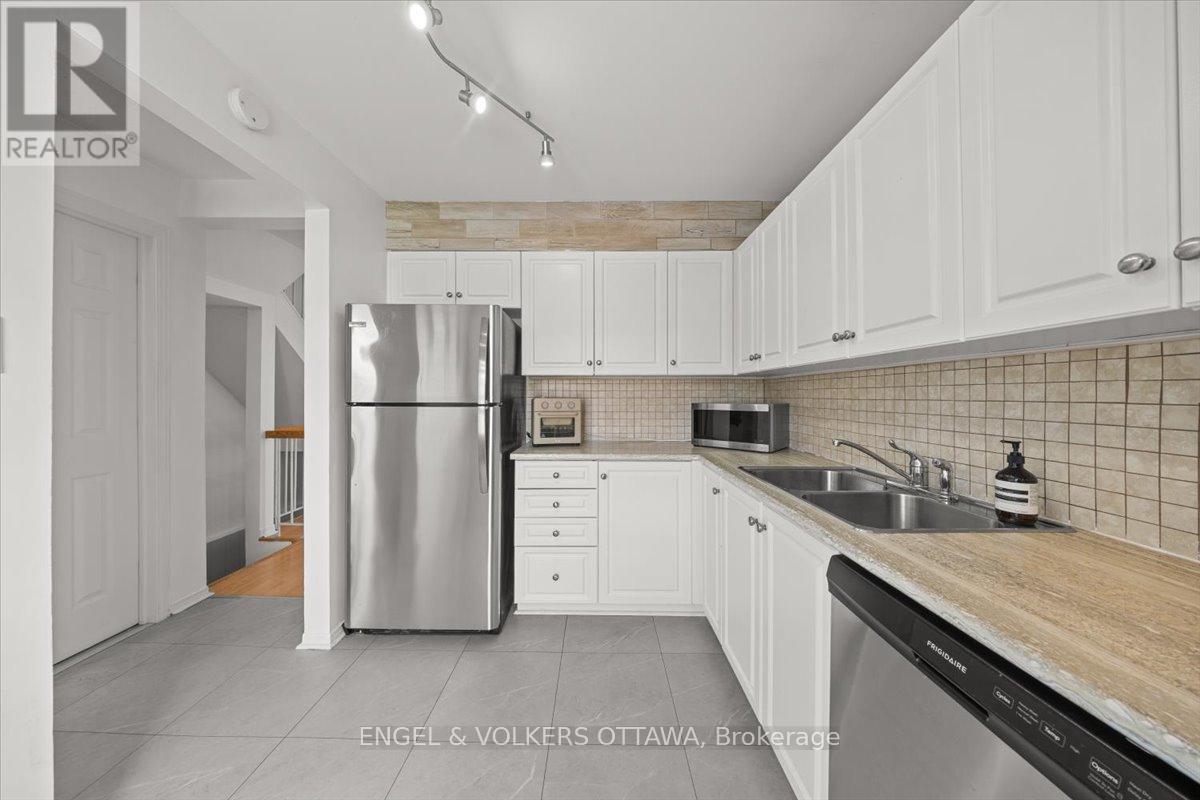 54 - 956 Cookshire Crescent, Ottawa, Ontario  K4A 3K3 - Photo 10 - X13469960