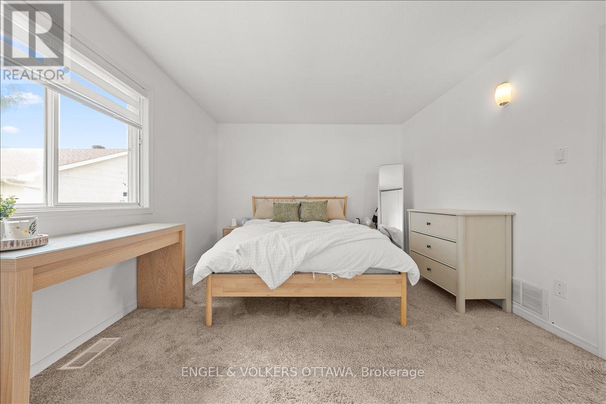 54 - 956 Cookshire Crescent, Ottawa, Ontario  K4A 3K3 - Photo 19 - X13469960