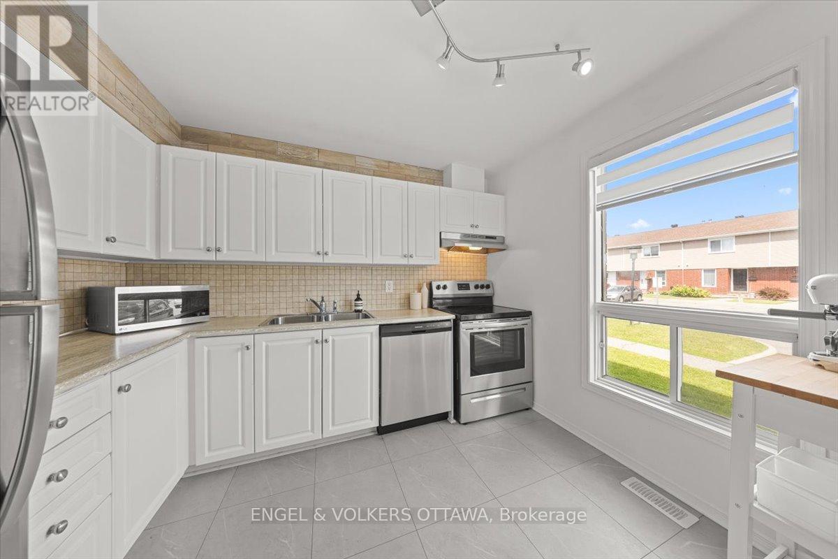 54 - 956 Cookshire Crescent, Ottawa, Ontario  K4A 3K3 - Photo 8 - X13469960