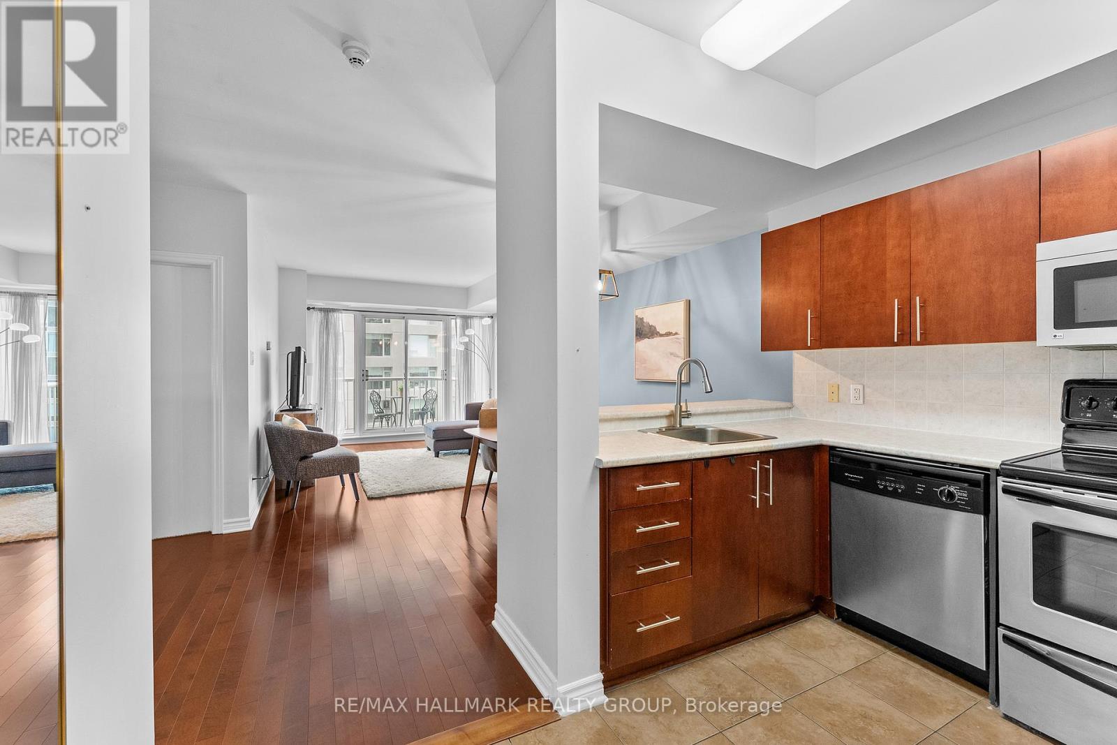 1702 - 200 Rideau Street, Ottawa, Ontario  K1N 5Y1 - Photo 12 - X13470002
