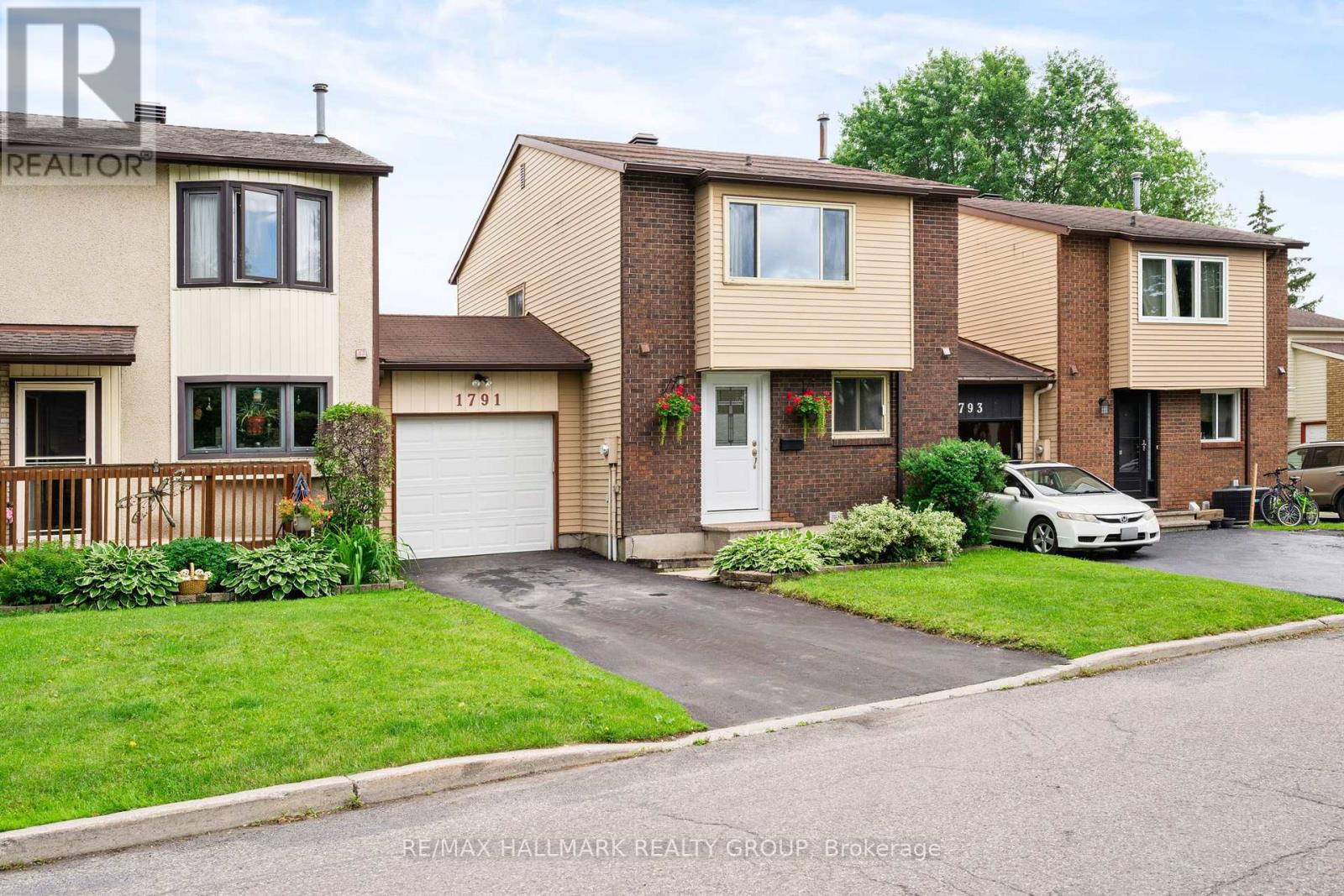 1791 LAMOUREUX DRIVE, Ottawa, Ontario